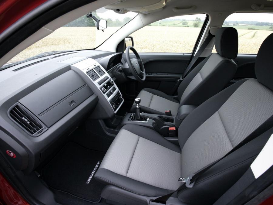  Dodge Journey 2008 года  (UK) (фото 19 из 30)